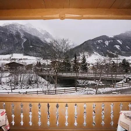 Haus Ruetzbach Apartamento Neustift im Stubaital