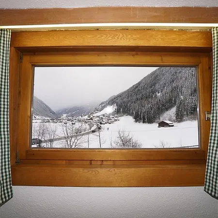 דירה Haus Ruetzbach ניוסטיפט אים סטובאיטל