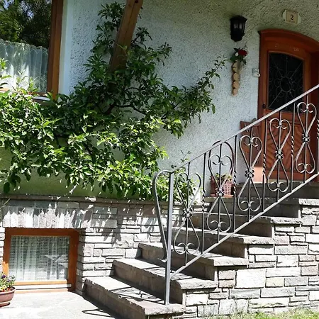 Haus Ruetzbach ניוסטיפט אים סטובאיטל